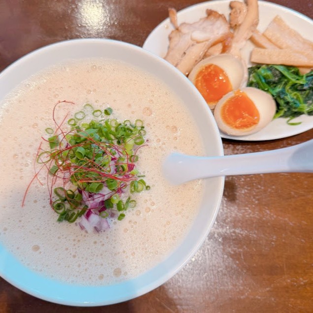 鶏白湯らーめん叶